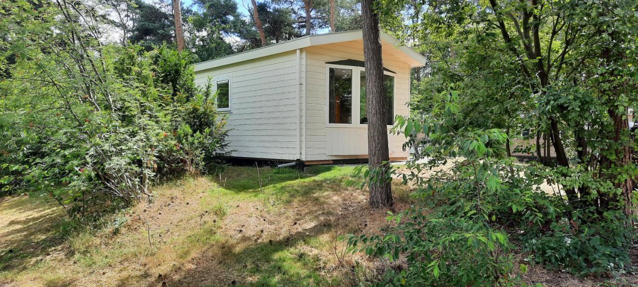 Chalet Op Bosrijk Familiepark Hotel Раалте Екстериор снимка