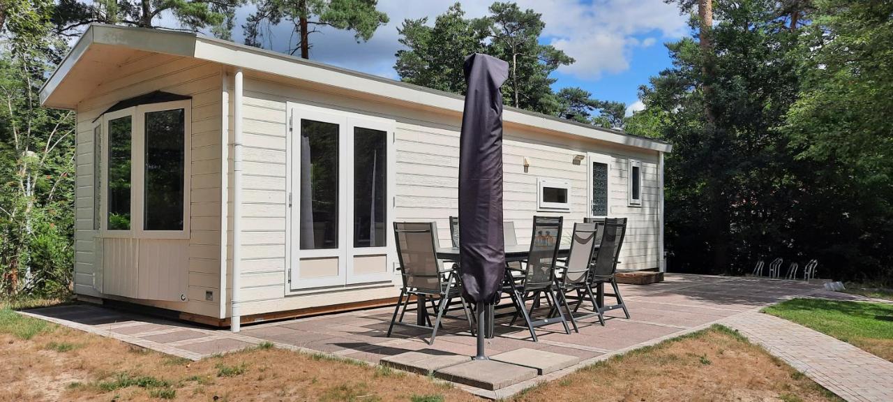 Chalet Op Bosrijk Familiepark Hotel Раалте Екстериор снимка