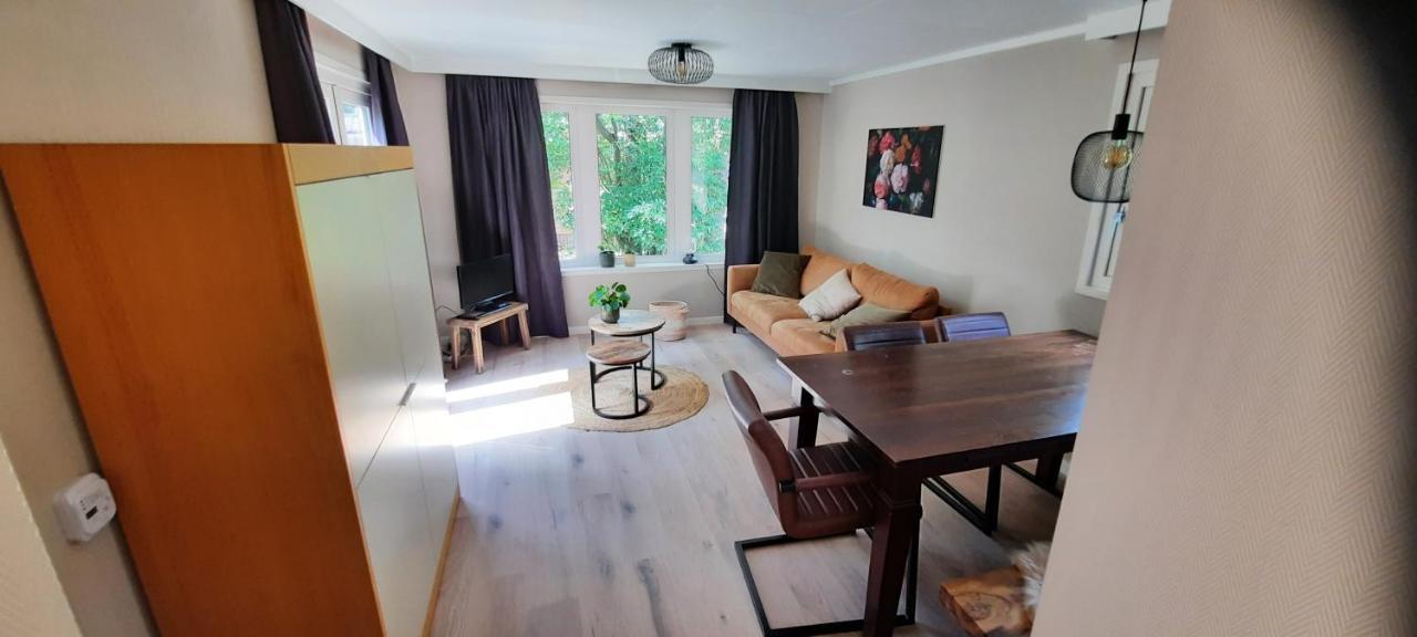 Chalet Op Bosrijk Familiepark Hotel Раалте Екстериор снимка