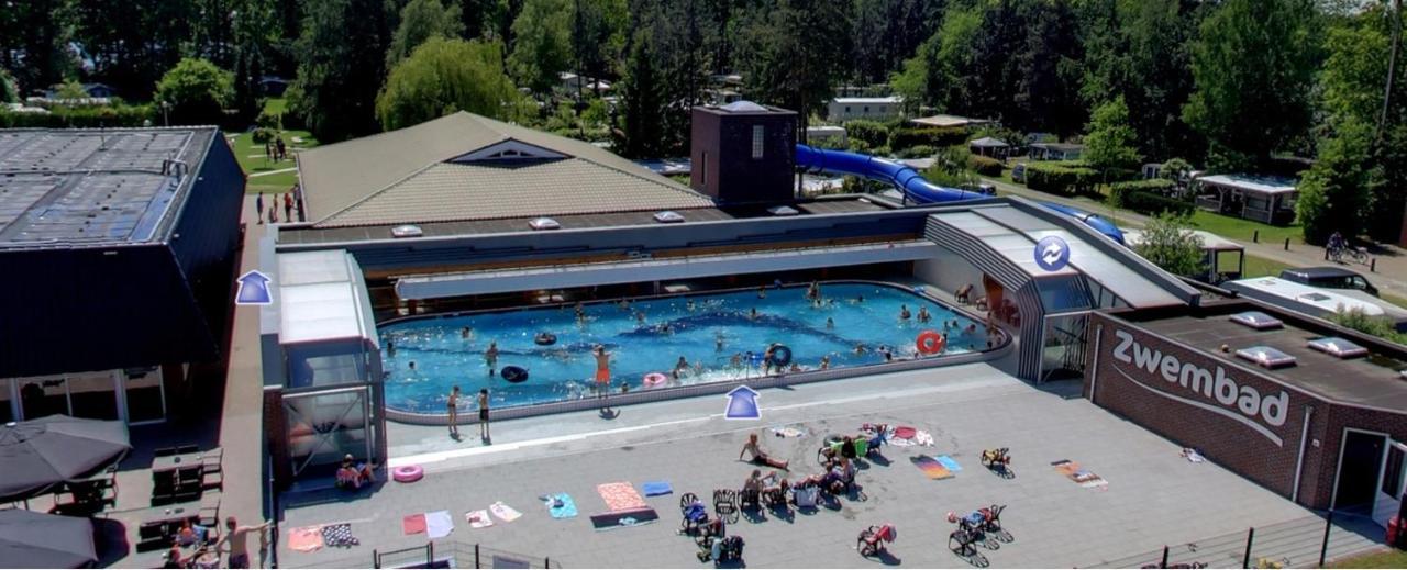 Chalet Op Bosrijk Familiepark Hotel Раалте Екстериор снимка